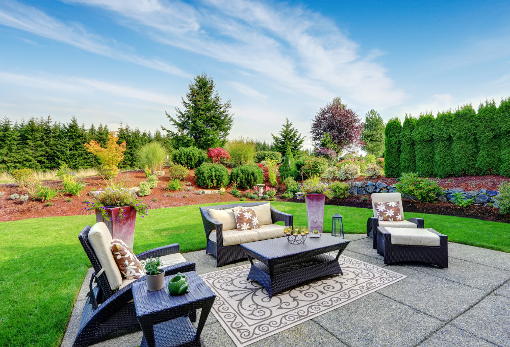 Decorative Rock Ground Cover Solutions for Water Efficient Yards